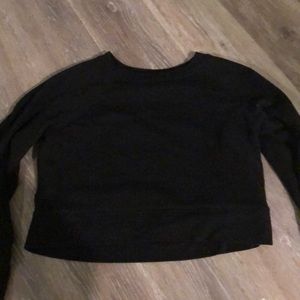 long sleeve black crop top